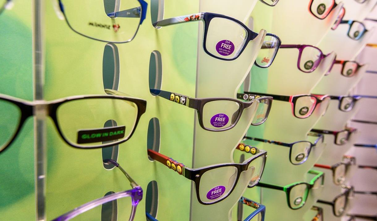 Specsavers Nhs Staff Discount & 25 Off For Over 60s